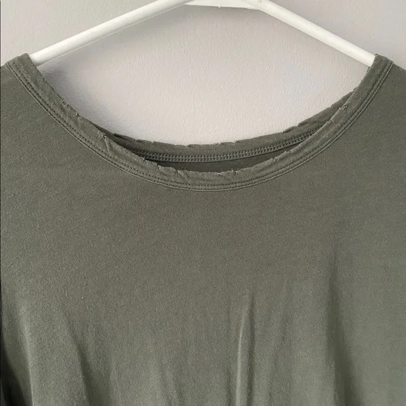 AE flutter sleeve tee - Picture 2 of 5